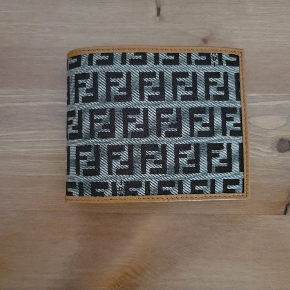 Brand new, Old Stock, Men’s Fendi Zucchino Wallet